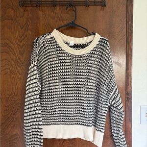 Old Navy Black and White Crew Neck Sweater